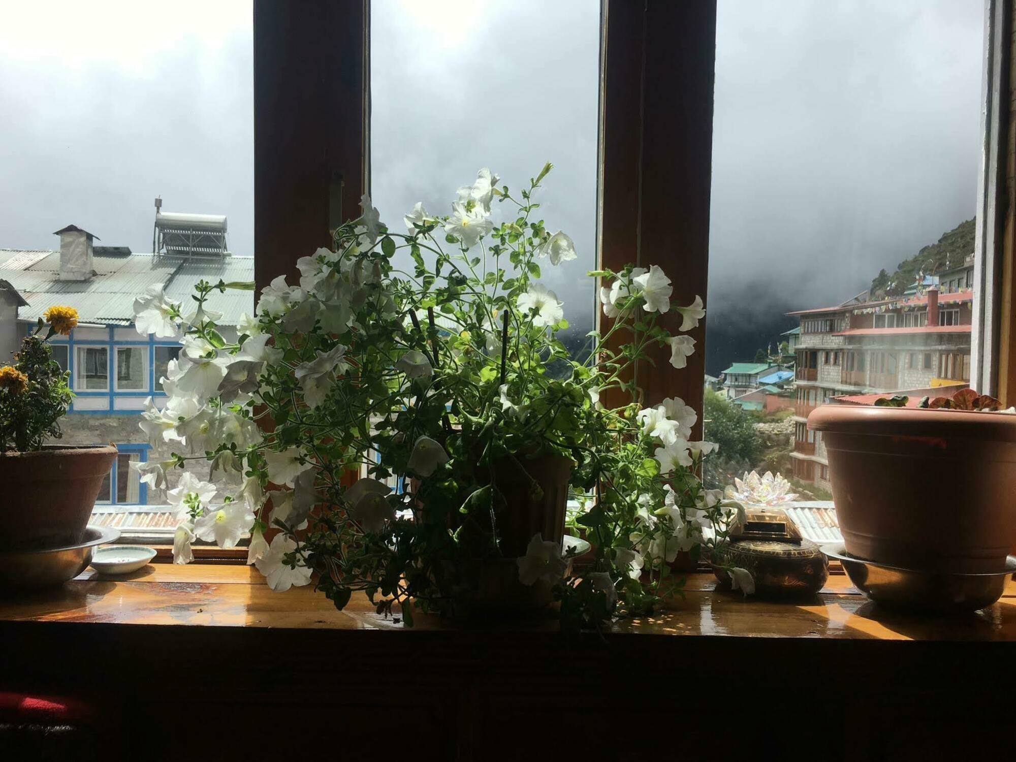 Hotel Namche Nāmche Bāzār Buitenkant foto